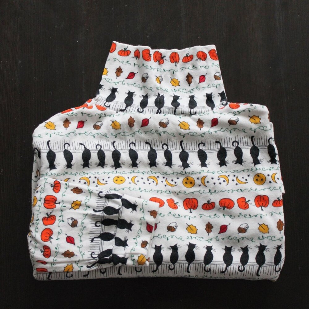 Vintage 90's Bewitched Halloween Turtleneck